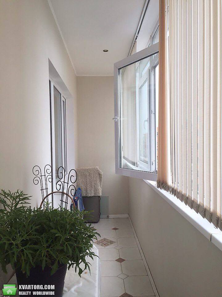 Rent out 2-room apartment. Киев,  Черновола — photo 6