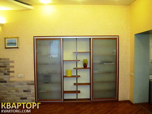 Rent out 3-room apartment. Киев,  Богдана Хмельницкого — photo 8