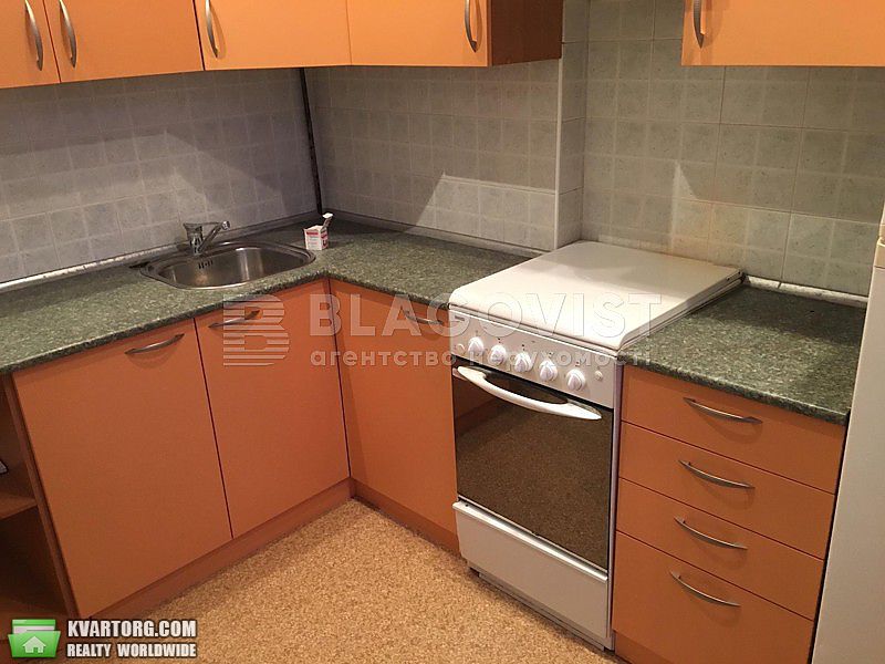 Rent out 2-room apartment. Киев,  Институтская — photo 6