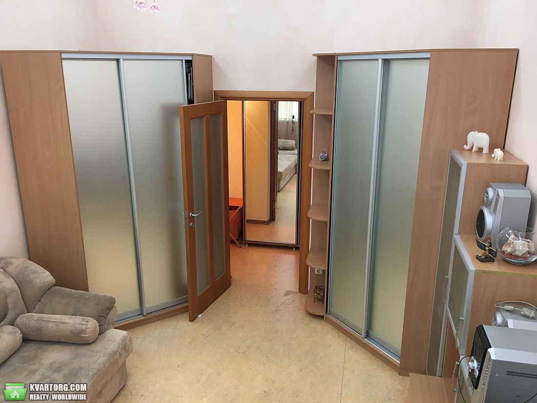 Rent out 2-room apartment. Киев, Владимирская — photo 5