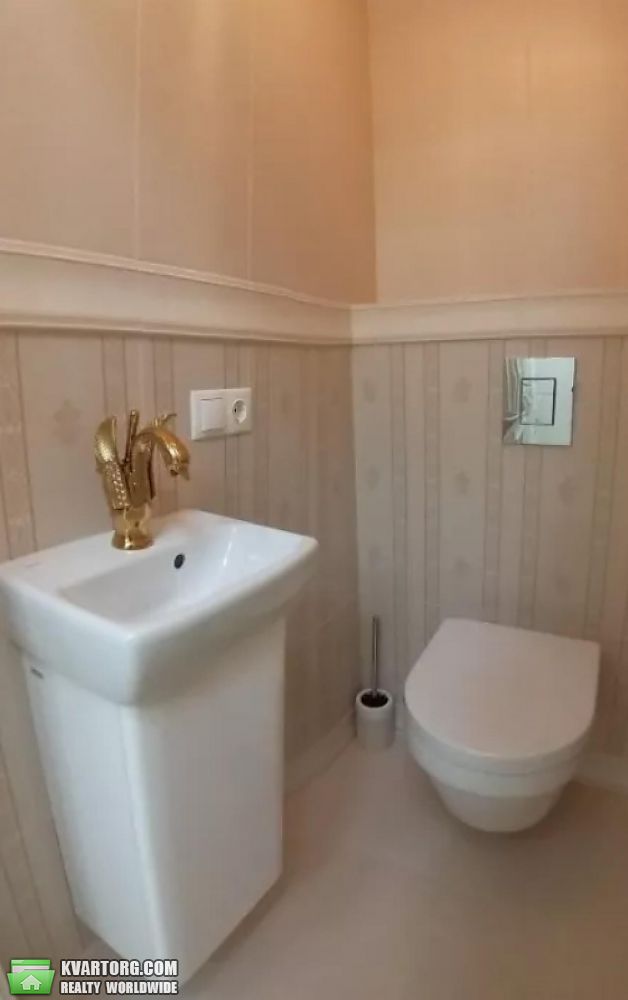 Rent out 3-room apartment. Киев,  Просвещения — photo 2