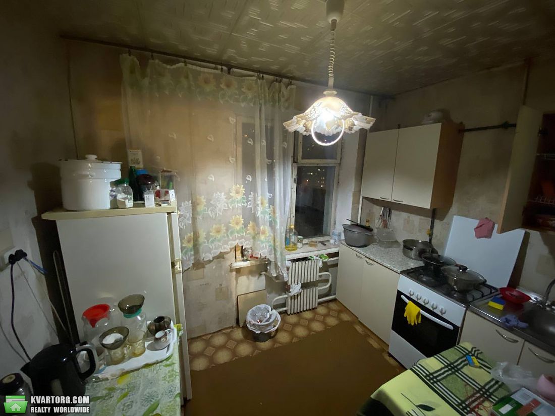 Sell 3-room apartment. Днепропетровск, тополь 1 — photo 1