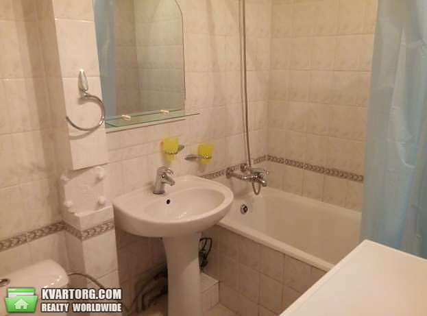 Rent out 2-room apartment. Киев, Турчина — photo 3
