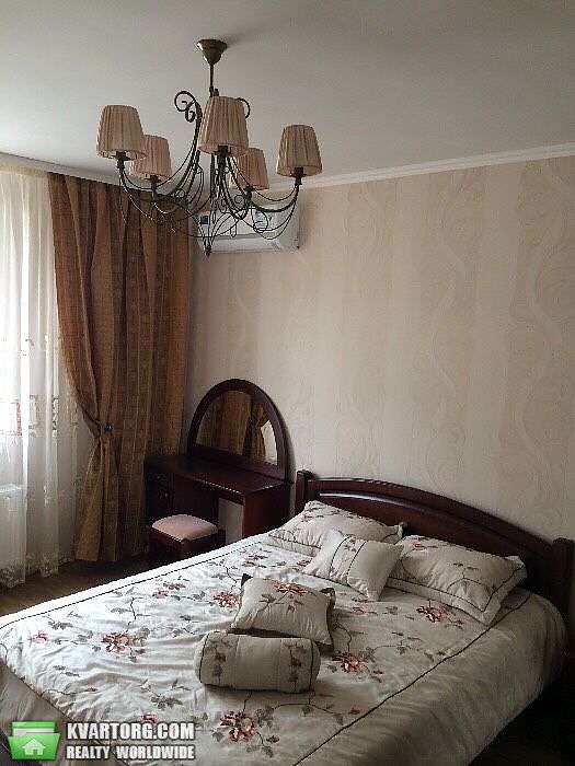 Rent out 2-room apartment. Киев,  Ломоносова — photo 2