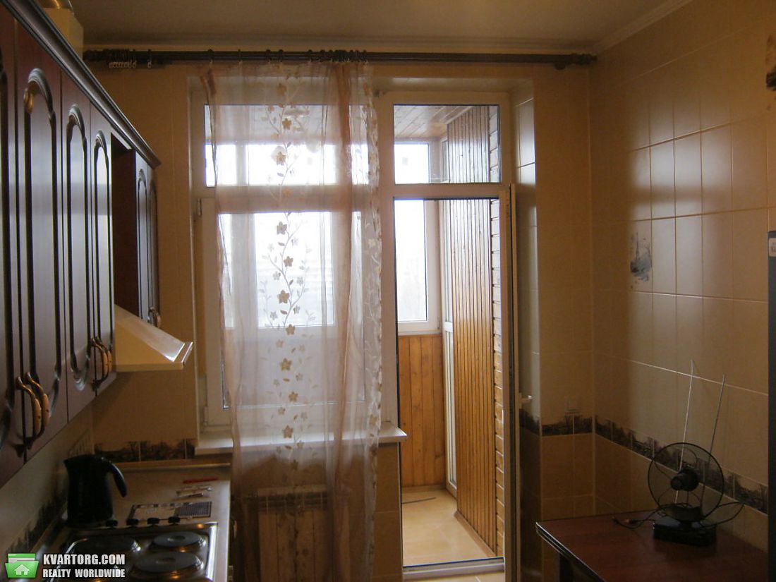 Sell 2-room apartment. Киев,  Майорова — photo 3