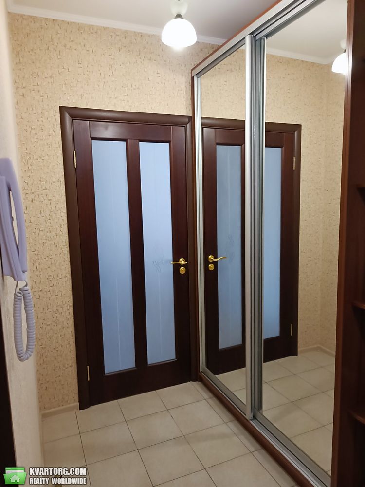 Rent out 2-room apartment. Киев, Соборная — photo 10