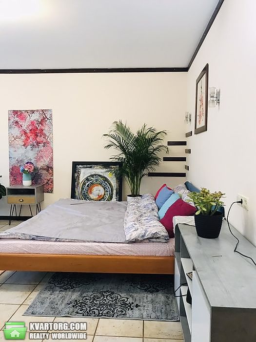 Sell 1-room apartment. Киев,  Малая Житомирская — photo 1