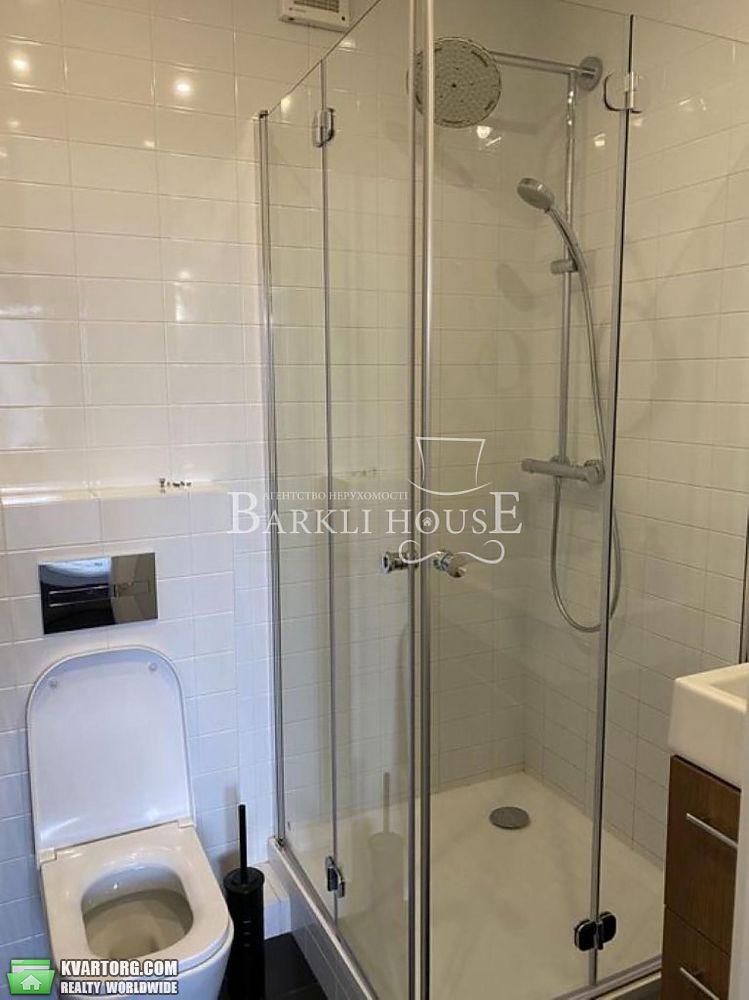Rent out 2-room apartment. Киев, Сикорского — photo 8