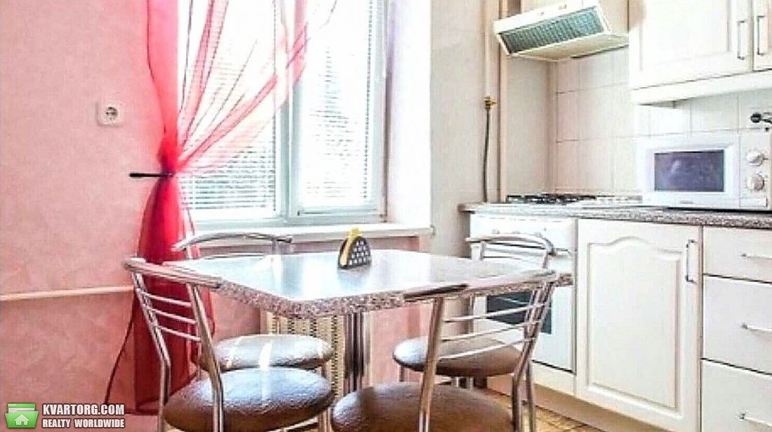 Rent out 1-room apartment. Киев, Госпитальная — photo 1