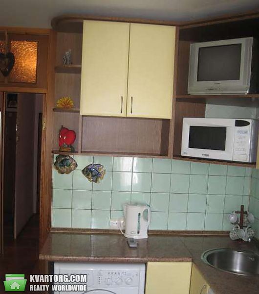 Rent out 2-room apartment. Киев, Бульвар Перова — photo 4