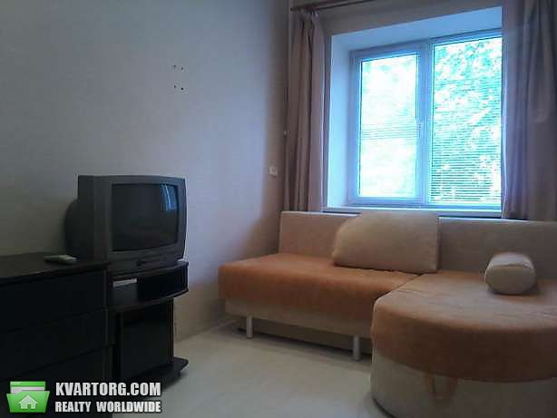 Sell 3-room apartment. Киев,  Довнар-Запольского — photo 2