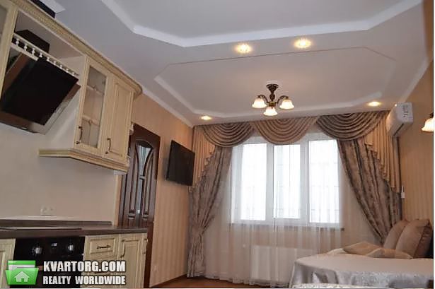 Rent out 2-room apartment. Киев,  Оболонский пр — photo 1