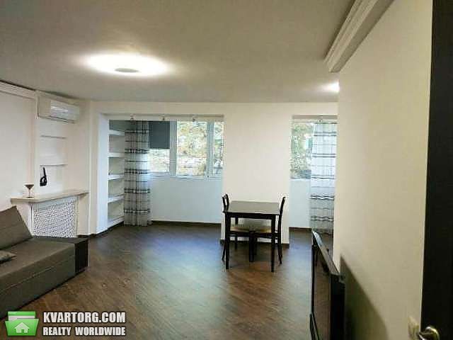 Rent out 1-room apartment. Киев,  Соломенская — photo 2