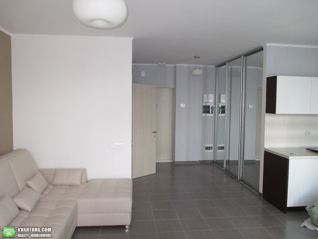 Rent out 1-room apartment. Киев,  Вышгородская — photo 5