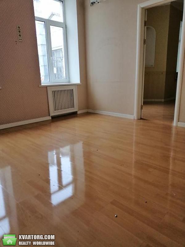 Rent out 4-room apartment. Киев,  Петлюры — photo 8