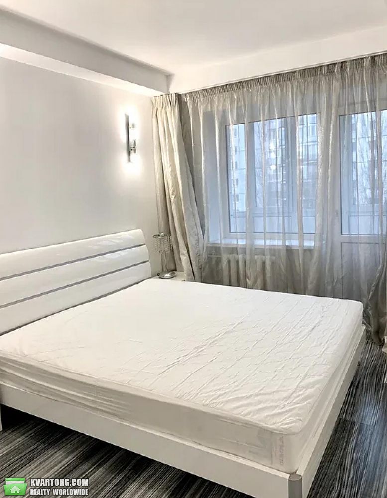 Rent out 2-room apartment. Киев,  Леси Украинки бул — photo 8