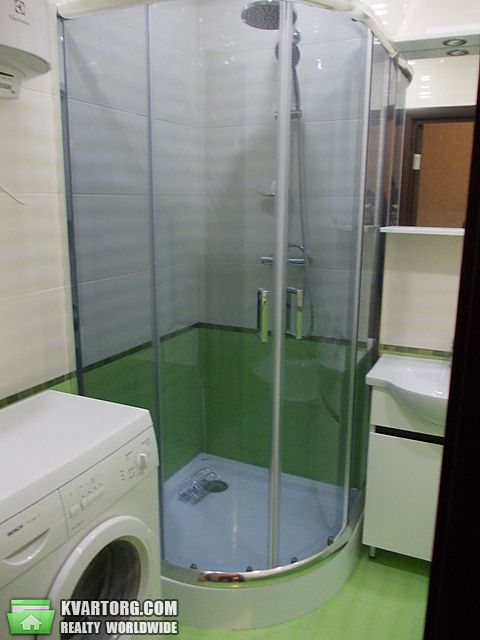 Rent out 1-room apartment. Киев, Данченко Сергей — photo 8