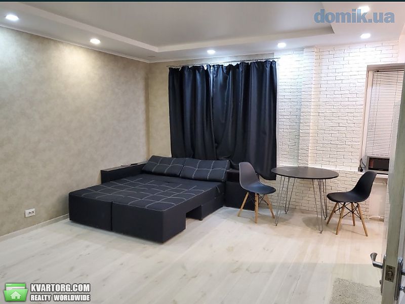 Rent out 1-room apartment. Киев, Голосиевский пр — photo 1
