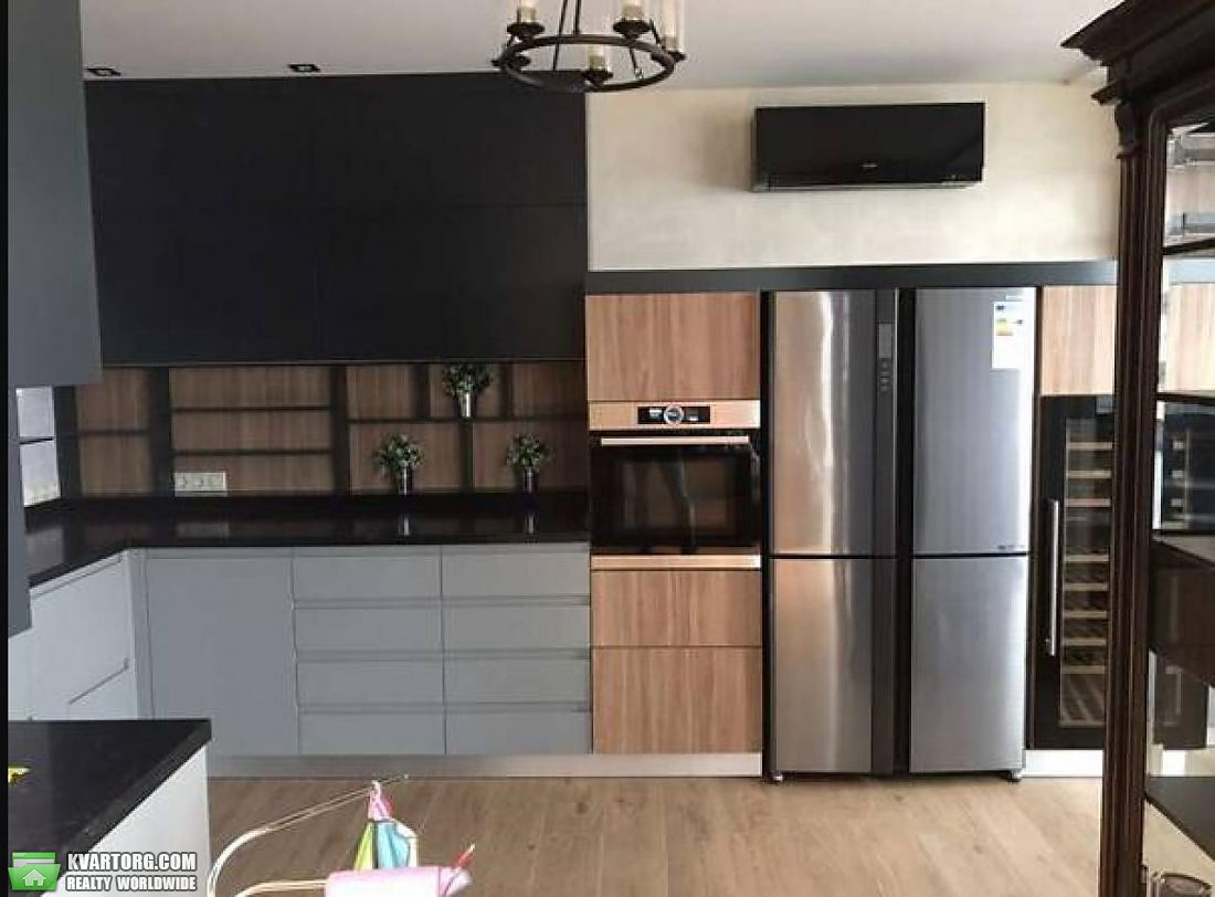 Rent out 4-room apartment. Киев, Деловая — photo 7