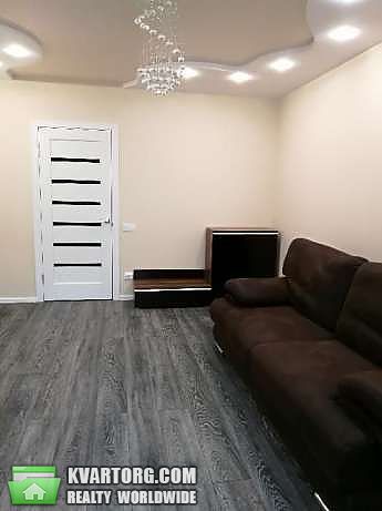 Rent out 1-room apartment. Киев,  Здолбуновская — photo 1