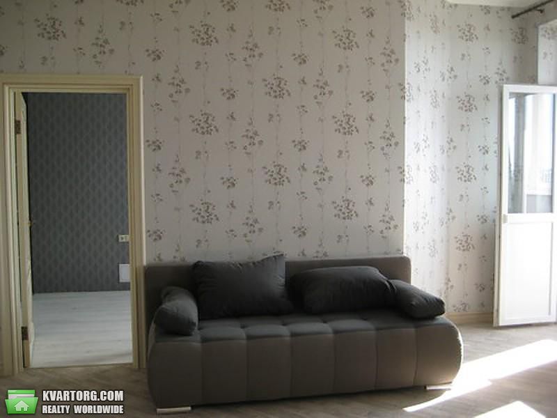 Rent out 2-room apartment. Киев,  Златоустовская — photo 1