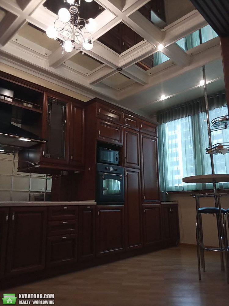 Rent out 4-room apartment. Киев,  Дмитриевская — photo 5