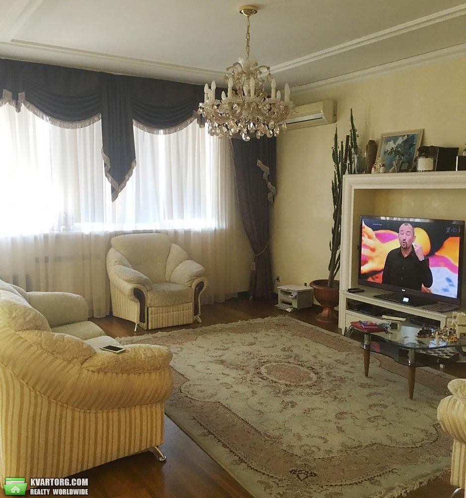 Rent out 4-room apartment. Киев,  Ковпака — photo 3