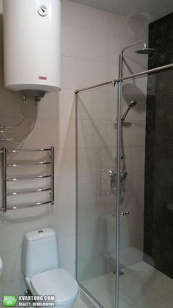 Rent out 4-room apartment. Киев,  Полтавская — photo 7
