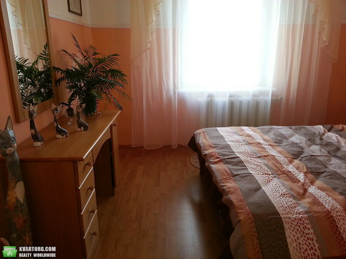 Rent out 2-room apartment. Киев, Радунская — photo 4