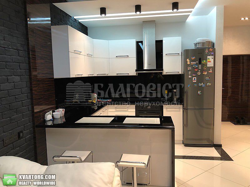 Rent out 2-room apartment. Киев,  Днепровская наб — photo 3
