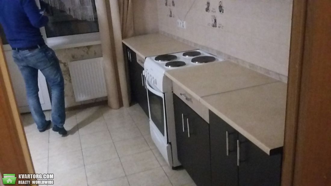 Rent out 1-room apartment. Киев,  Олевская — photo 6