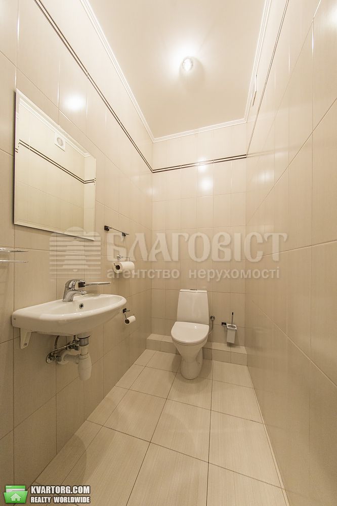 Rent out 2-room apartment. Киев,  Барбюса — photo 1