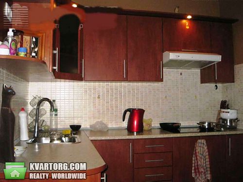 Sell 4-room apartment. Киев,  Ревуцкого — photo 4