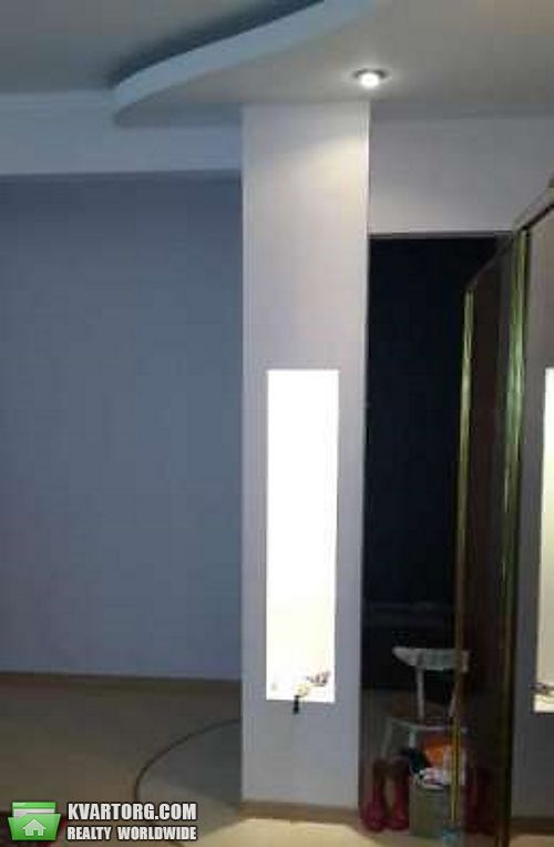 Sell 3-room apartment. Киев,  Комарова — photo 3