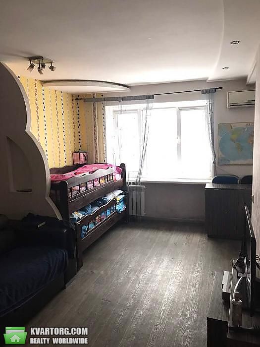 Sell 1-room apartment. Киев,  Дегтяревская — photo 4