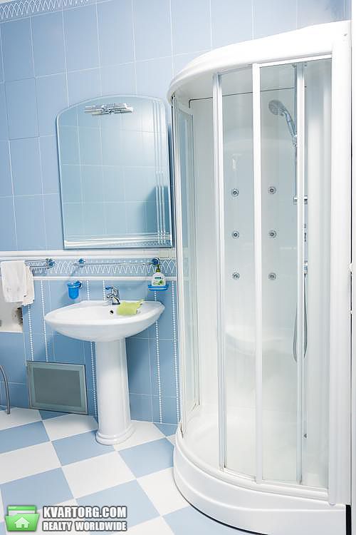 Rent out 2-room apartment. Киев,  Институтская — photo 10