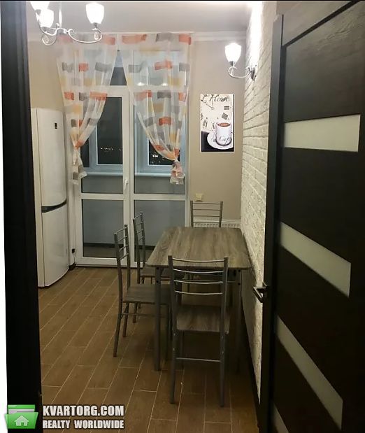 Rent out 2-room apartment. Киев,  Светлая — photo 5
