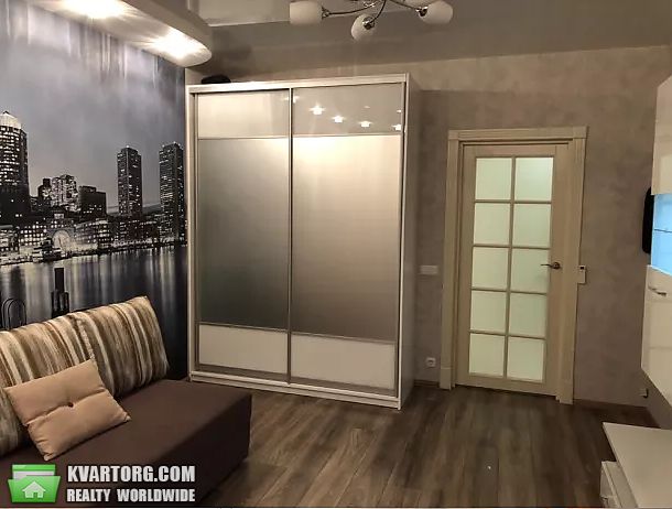 Rent out 1-room apartment. Киев, Лобановского — photo 1