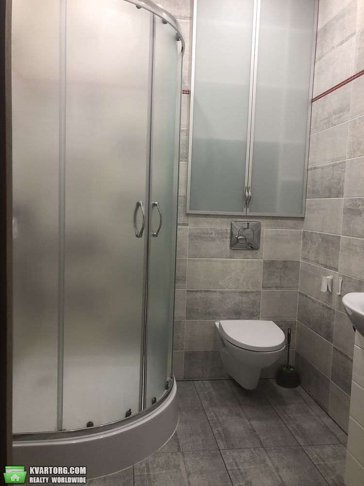 Rent out 2-room apartment. Киев, Боголюбова — photo 7