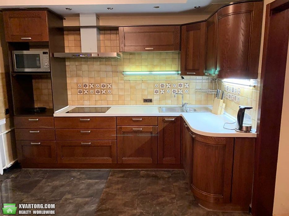 Sell 3-room apartment. Киев,  Панельная — photo 1