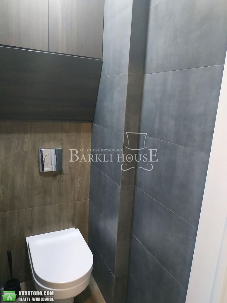 Rent out 2-room apartment. Киев,  Андреевская — photo 9