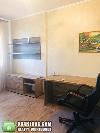Rent out 3-room apartment. Киев,  Наумова — photo 4