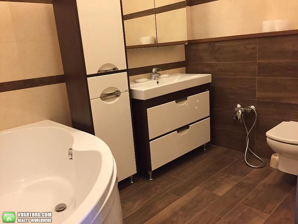 Rent out 3-room apartment. Киев,  Днепровская наб — photo 8