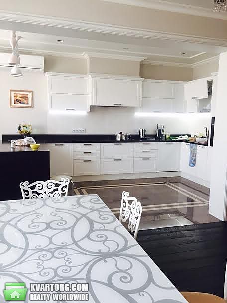 Sell 3-room apartment. Киев,  Драгомирова — photo 8