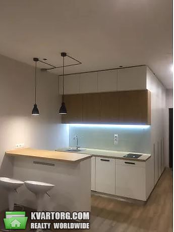 Rent out 1-room apartment. Киев,  Харьковское шоссе — photo 1