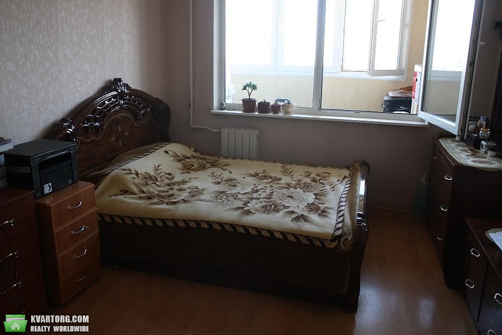 Sell 3-room apartment. Киев,  Озерная — photo 1