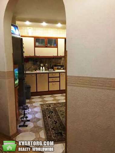 Sell 3-room apartment. Киев,  Амосова — photo 1