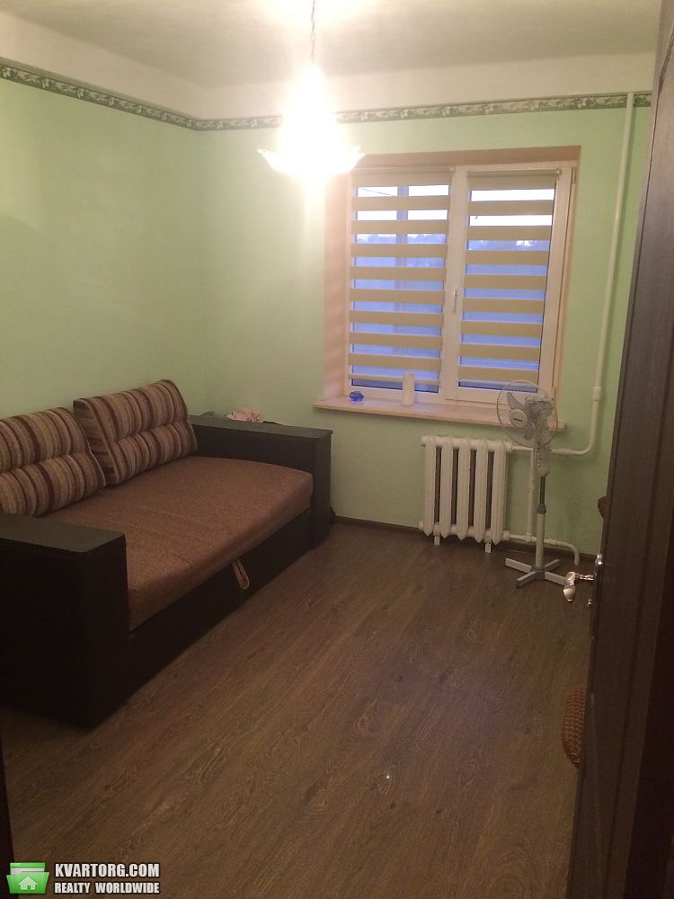 Rent out 2-room apartment. Киев,  Богатырская — photo 1