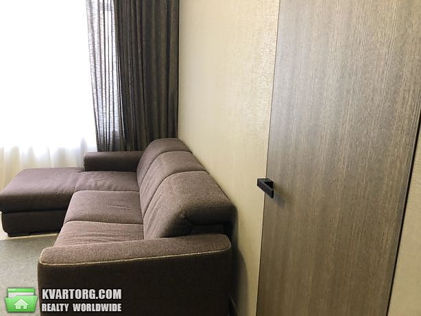 Rent out 2-room apartment. Киев, Ващенко — photo 1