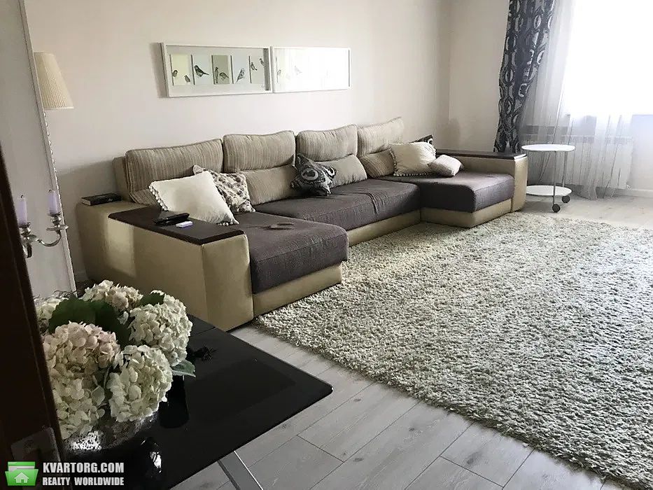 Sell 3-room apartment. Киев,  Гарматная — photo 1